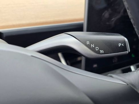 Used 2018 Tesla Model 3 Long Range RWD image 23