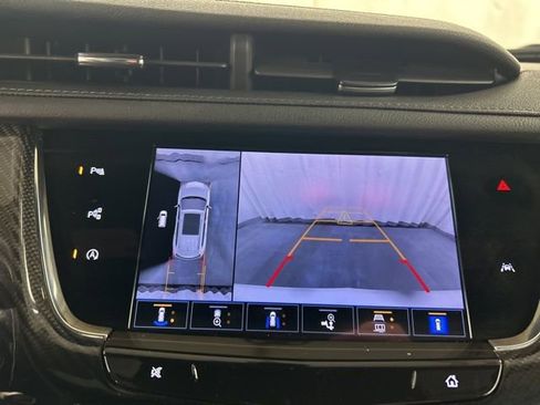 Used 2024 Cadillac XT6 Sport w/ LPO, ONYX Package image 21