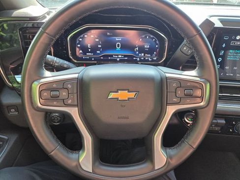 Used 2025 Chevrolet Silverado 2500 LT w/ Convenience Package AWD/4WD image 19