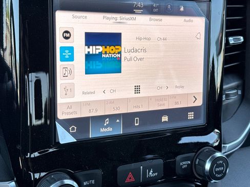 New 2026 RAM 1500 Express AWD/4WD image 16