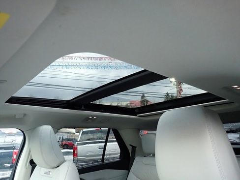 Certified 2025 Ford Explorer Platinum w/ LUX Leather Package image 25