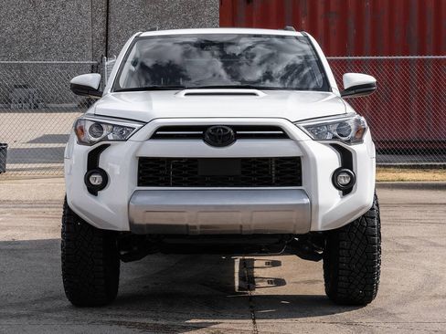 Used 2022 Toyota 4Runner TRD Off-Road AWD/4WD image 7