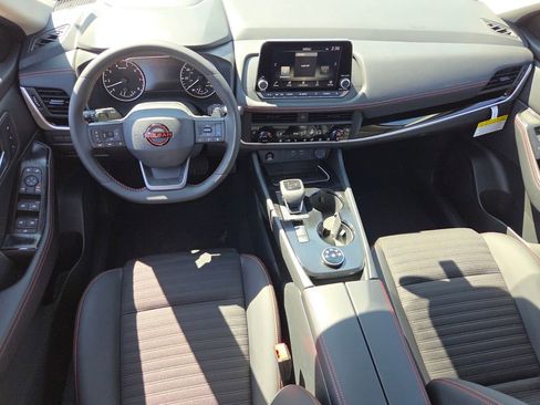 New 2026 Nissan Sentra SL w/ Floor Mat Package FWD image 6