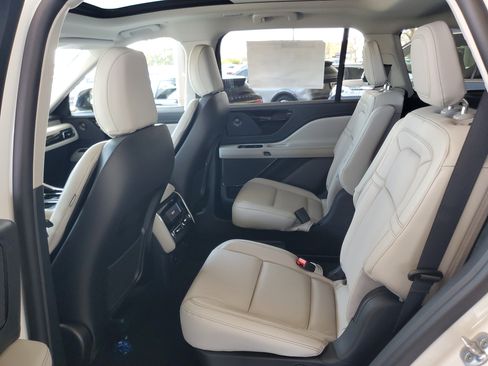 New 2026 Lincoln Aviator Reserve image 22