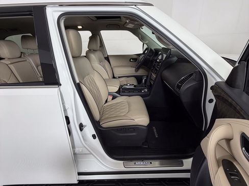 Used 2024 Nissan Armada Platinum w/ Cargo Package RWD image 5