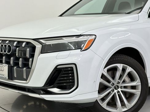 Used 2025 Audi Q7 3.0T Premium Plus image 11