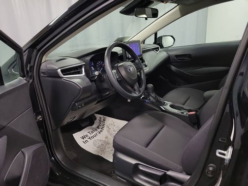 Used 2023 Toyota Corolla LE image 12