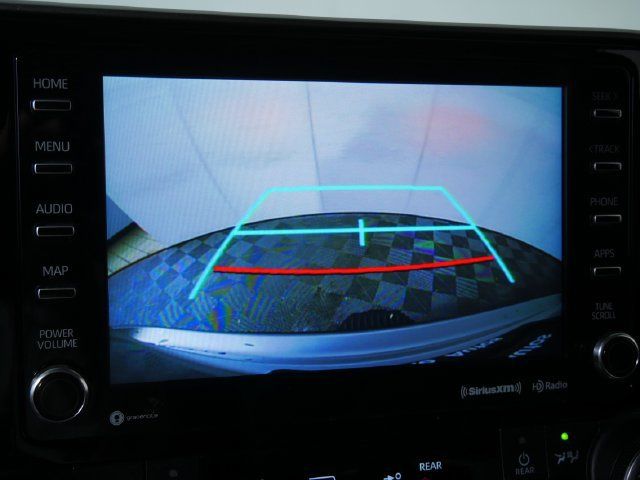 Used 2022 Toyota Highlander XLE AWD/4WD image 26