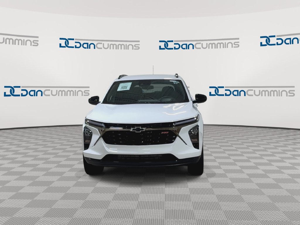 Used 2026 Chevrolet Trax RS w/ Driver Confidence Package FWD image 3