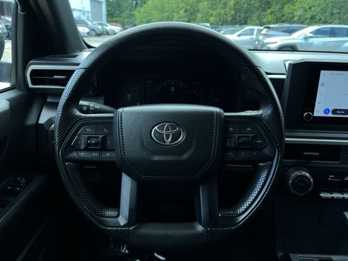 Used 2024 Toyota Tacoma SR w/ SR Upgrade Package AWD/4WD image 39