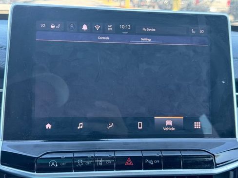Certified 2025 Jeep Compass Limited AWD/4WD image 32