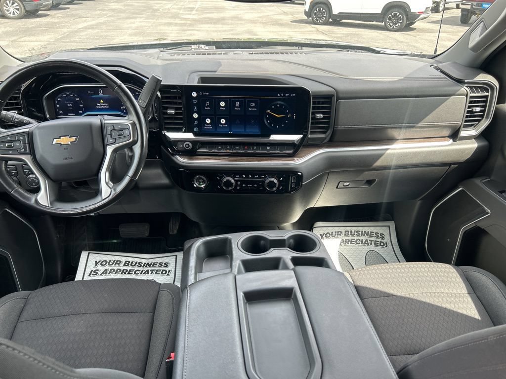 Used 2022 Chevrolet Silverado 1500 LT AWD/4WD image 19