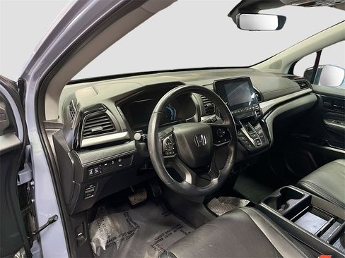 Used 2023 Honda Odyssey Touring image 9