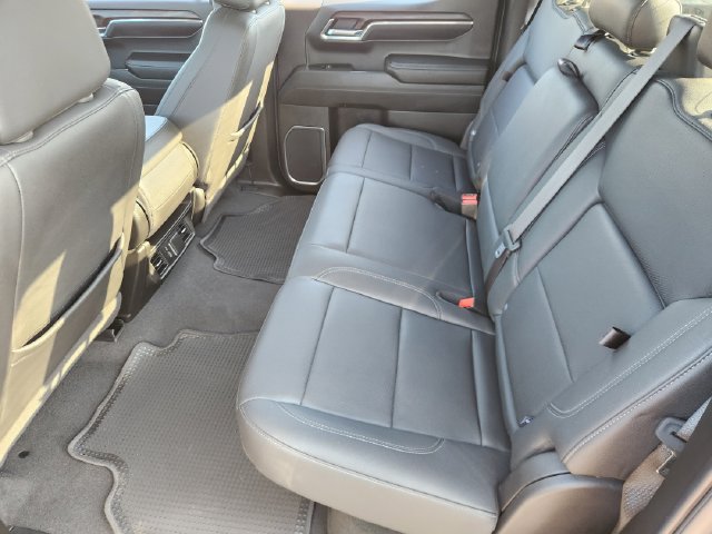 Used 2024 GMC Sierra 1500 SLT w/ X31 Off-Road Package AWD/4WD image 26