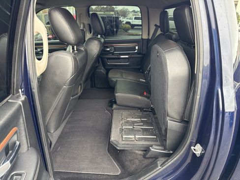Used 2015 RAM 2500 Laramie w/ Convenience Group image 25