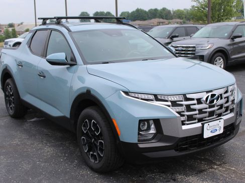 Used 2023 Hyundai Santa Cruz SEL w/ Activity Package FWD image 8