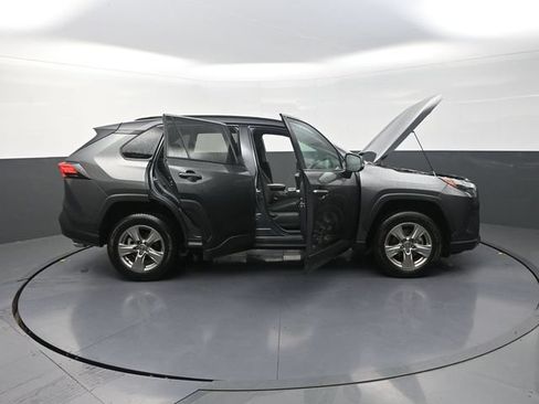 Used 2024 Toyota RAV4 XLE FWD image 46