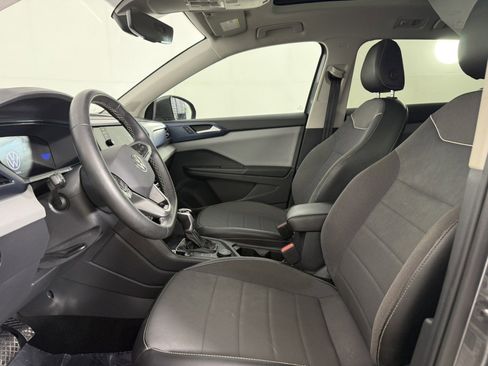 Used 2023 Volkswagen Taos SE w/ Panoramic Sunroof Package AWD/4WD image 14