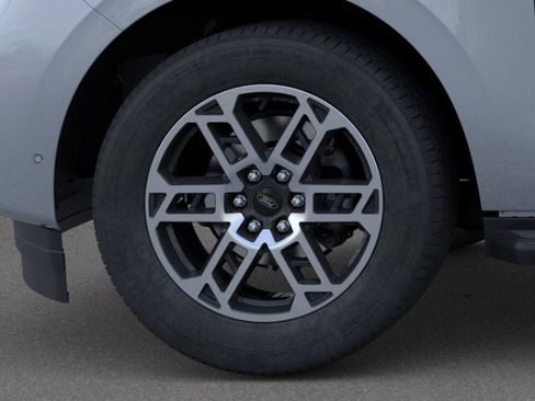 New 2025 Ford Expedition Active image 19