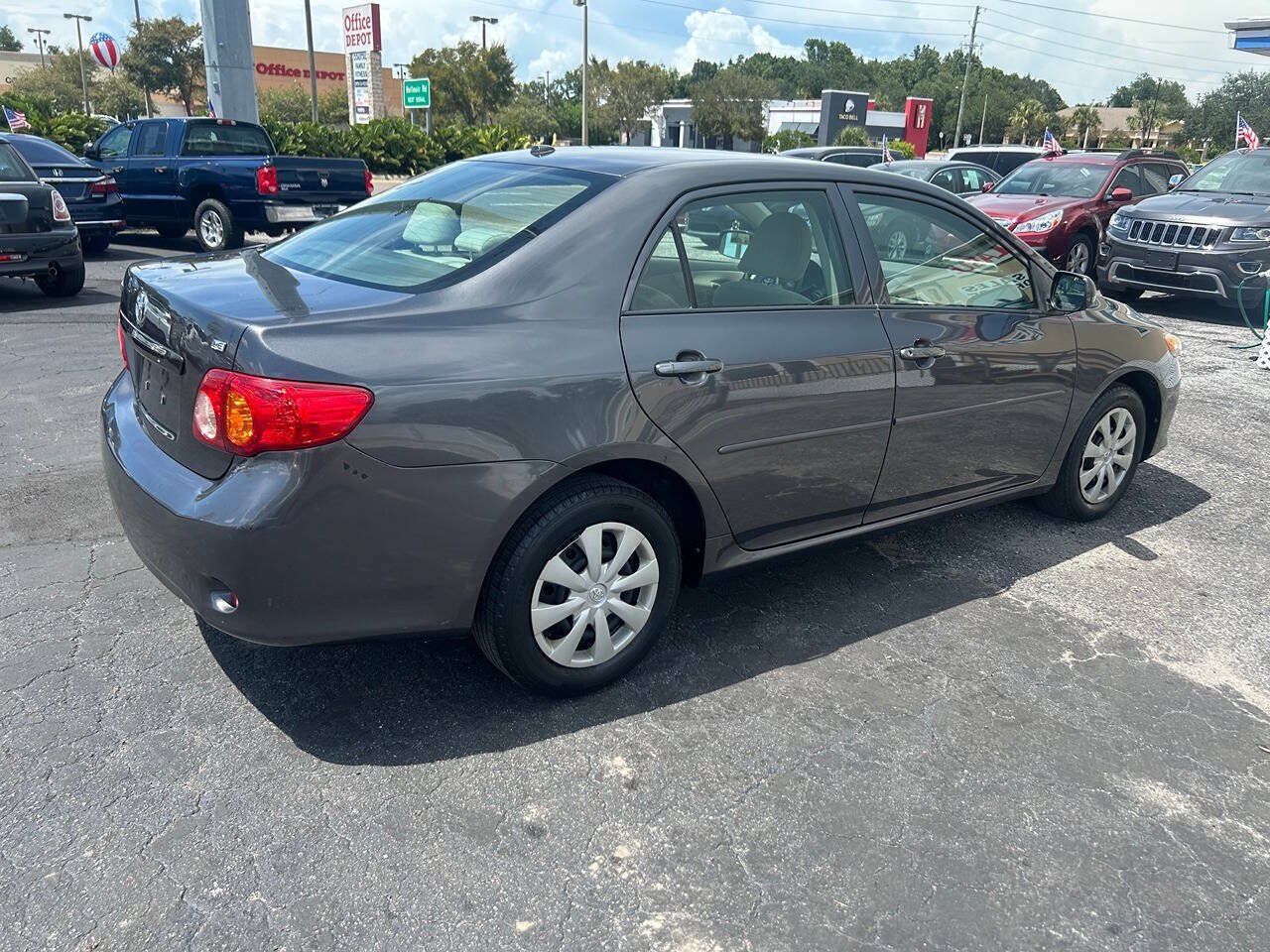 Used 2009 Toyota Corolla LE FWD image 5