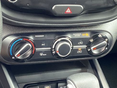 Used 2023 Kia Soul LX w/ Option Group 015 image 33