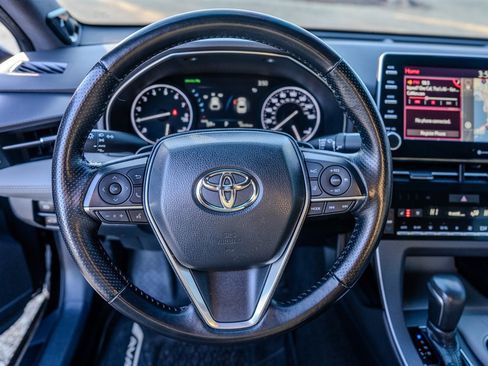 Used 2020 Toyota Avalon Touring image 15