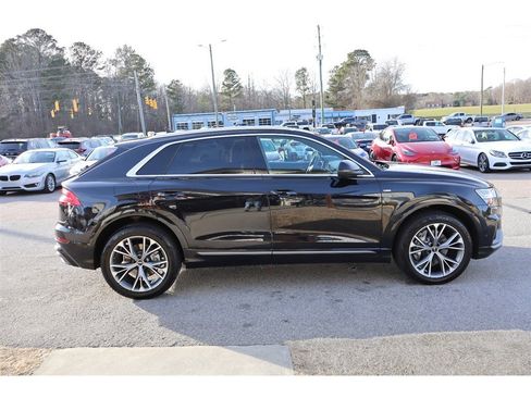 Used 2021 Audi Q8 Premium Plus w/ Premium Plus Package image 6
