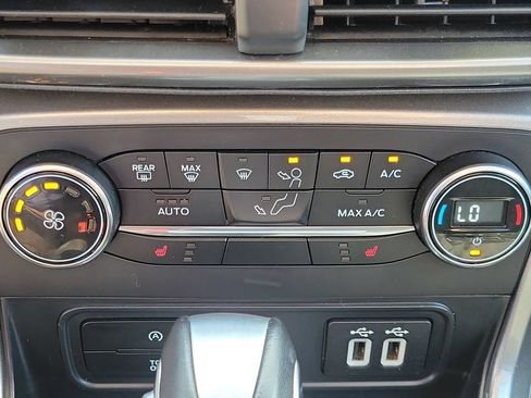 Used 2019 Ford EcoSport SE AWD/4WD image 25