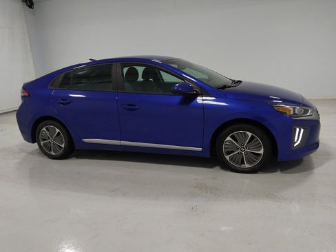 Used 2021 Hyundai Ioniq SE image 11