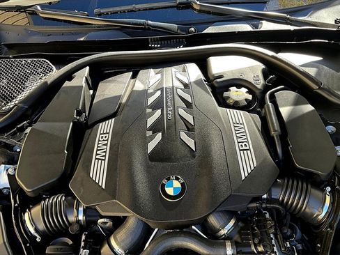 Used 2022 BMW 750i xDrive 750i xDrive w/ Executive Package image 31