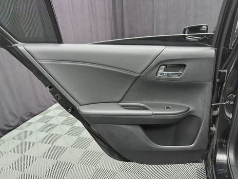 Used 2016 Honda Accord EX-L V6 Sedan image 25