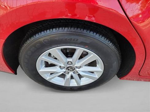 Used 2025 Toyota Camry LE FWD image 11