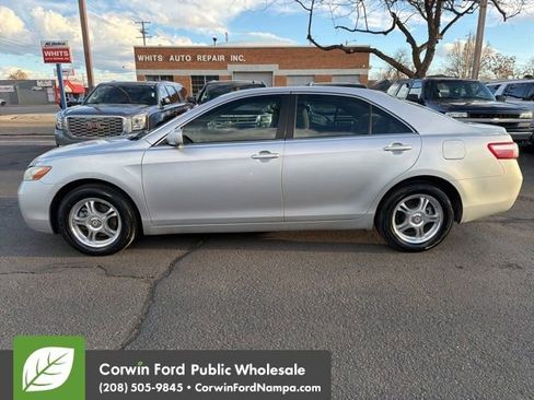 Used 2009 Toyota Camry LE image 8