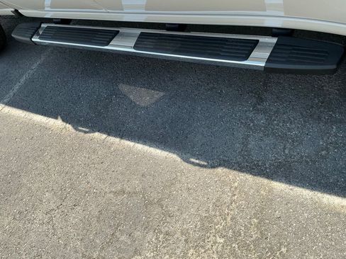 Used 2026 GMC Sierra 1500 SLE w/ Preferred Package RWD image 20