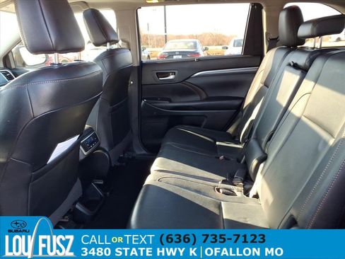 Used 2018 Toyota Highlander Limited image 28