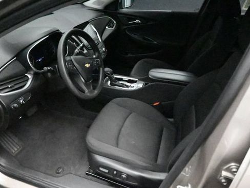 Used 2024 Chevrolet Malibu LT FWD image 9