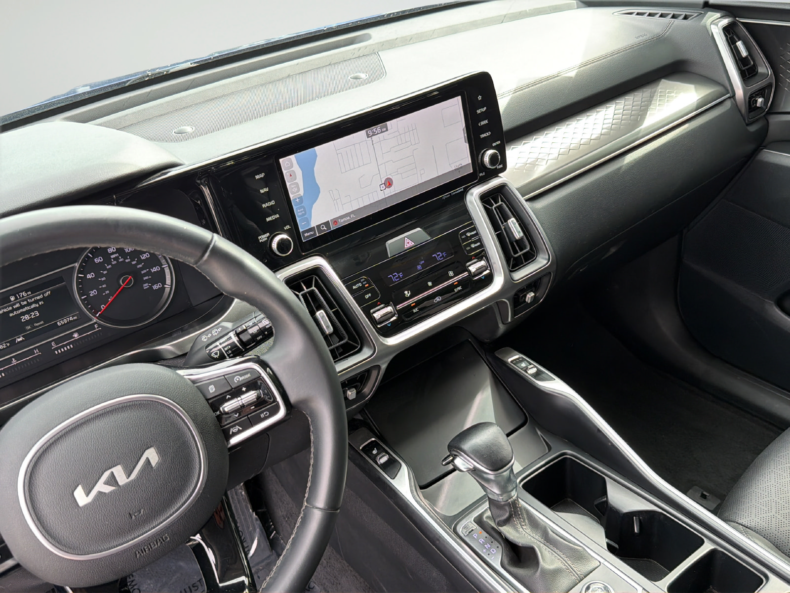 Used 2023 Kia Sorento S FWD image 21
