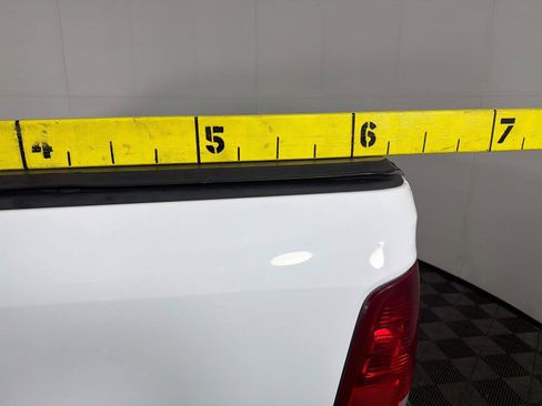 Used 2016 RAM 1500 Classic SLT AWD/4WD image 36