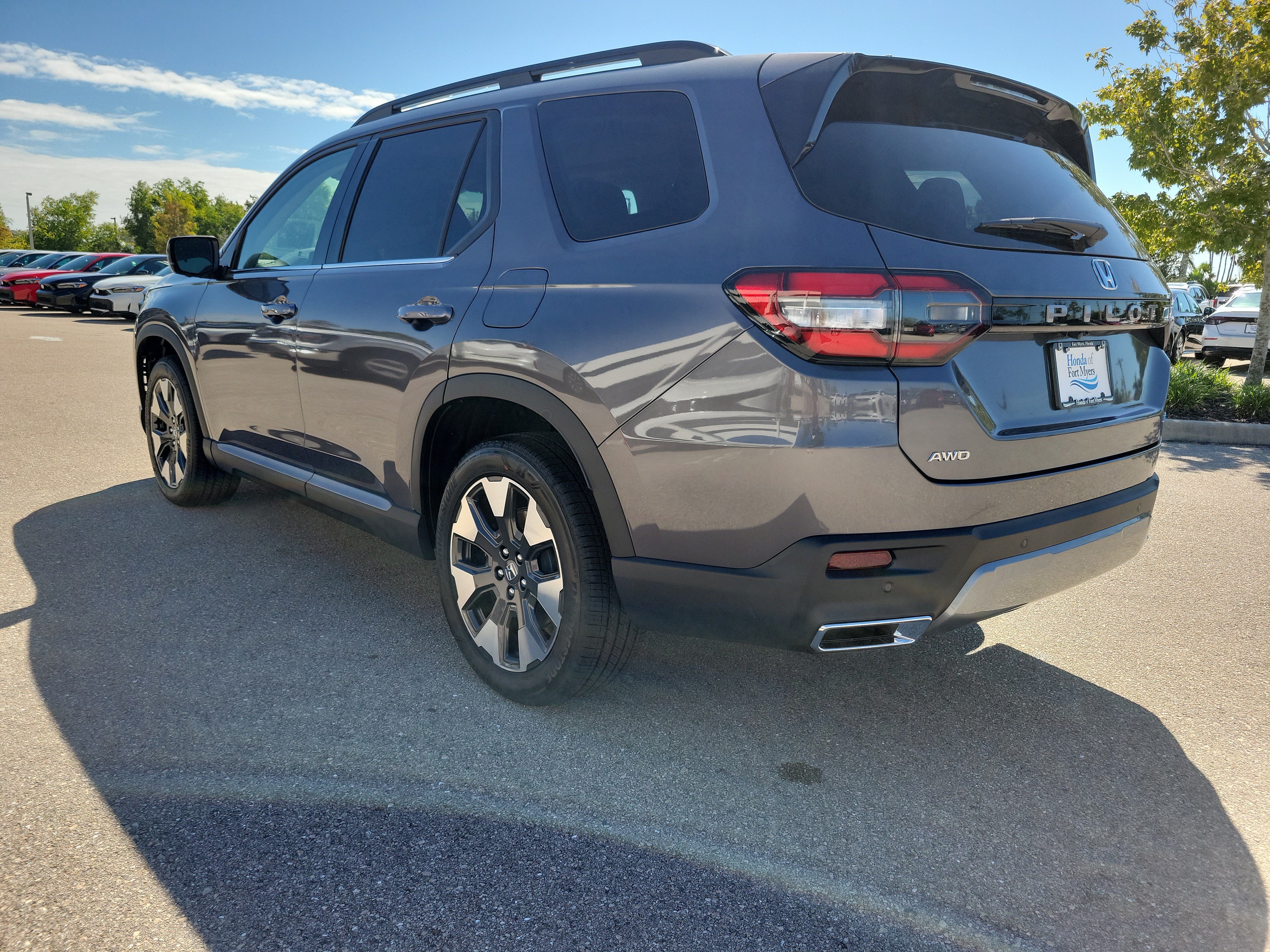 New 2026 Honda Pilot Elite image 4