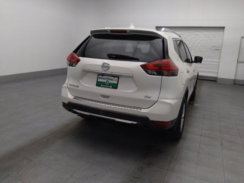 Used 2017 Nissan Rogue SV w/ SV Premium Package FWD image 7