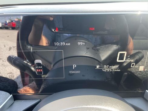 Used 2025 Nissan Kicks SV AWD/4WD image 16