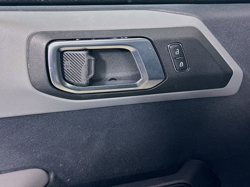 Used 2023 Ford Bronco Big Bend image 15