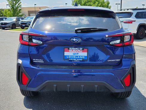 Used 2024 Subaru Crosstrek 2.0i AWD/4WD image 16