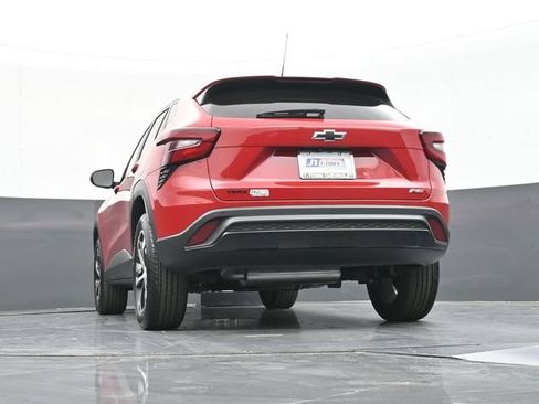 New 2026 Chevrolet Trax RS w/ Driver Confidence Package FWD image 36