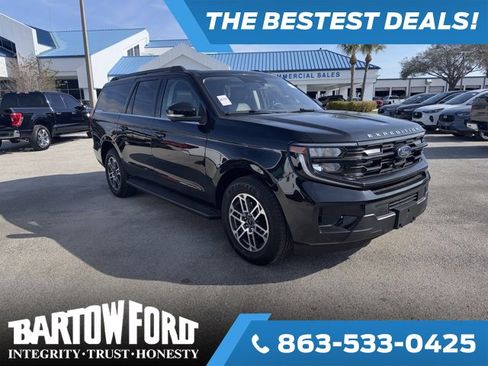 Used 2025 Ford Expedition Max Active image 3