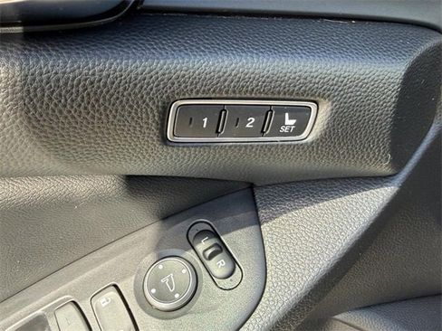 Used 2018 Honda Accord Touring image 15