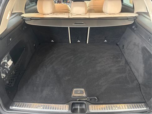 Used 2020 Mercedes-Benz GLC 300 4MATIC image 16