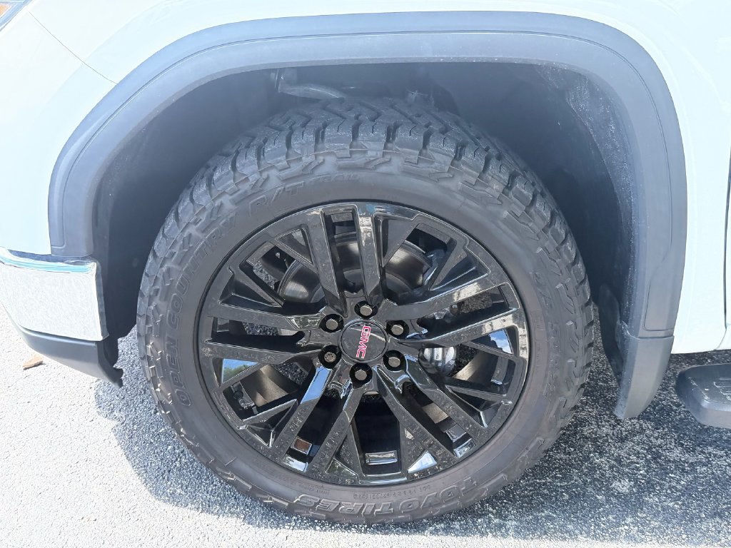 Used 2023 GMC Sierra 1500 SLT w/ SLT Premium Plus Package AWD/4WD image 19