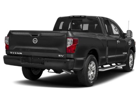 Used 2019 Nissan Titan SV w/ SV Convenience Package image 2