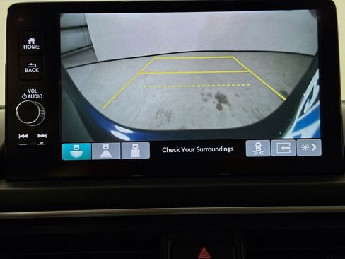 Used 2025 Honda Pilot EX-L image 18